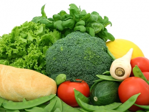 broccoli, tomatoes, squash, snap peas, lettuce